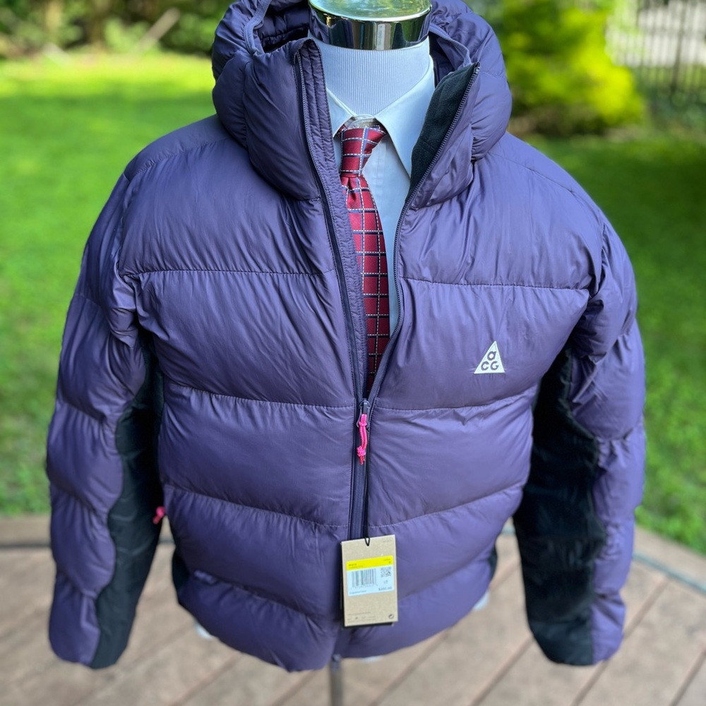 Nike ACG Lunar Lake PrimaLoft Jacket S Fits Big Hoodie Dark Raisin FV8909-573